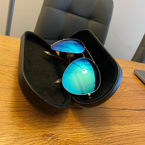 Sunglasses main image 5